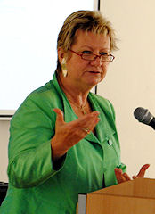 Frau Lhrmann in der Abendrealschule Bonn